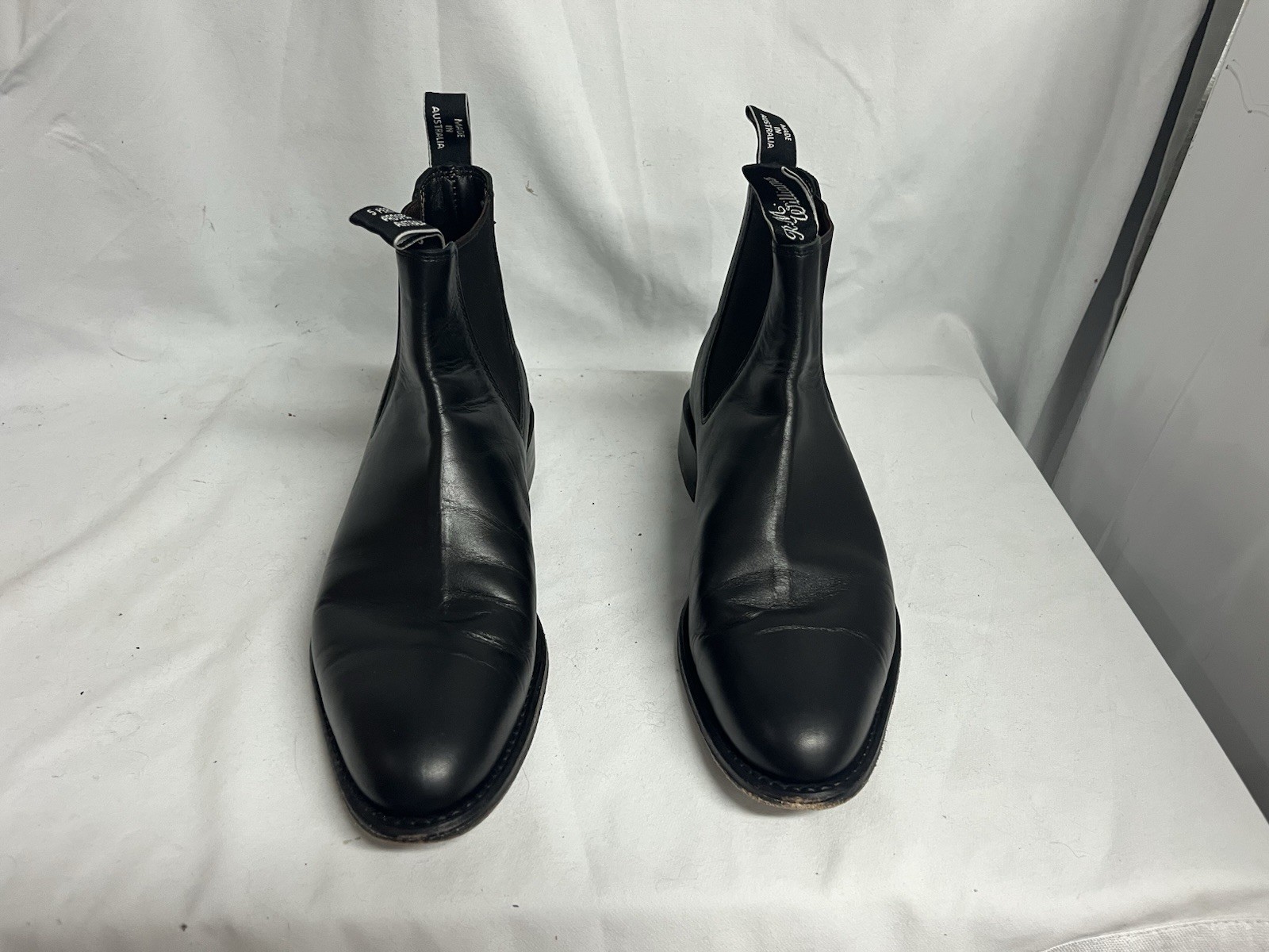 RM Williams Men’s Classic Macquarie Black Yearling Leather Sz 10F Chelsea Boot