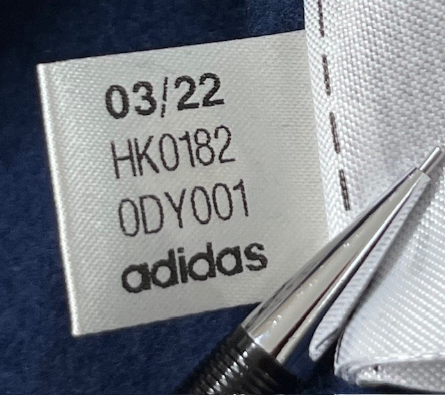 Adidas Men short size 2XL blue Essentials Training-NEW