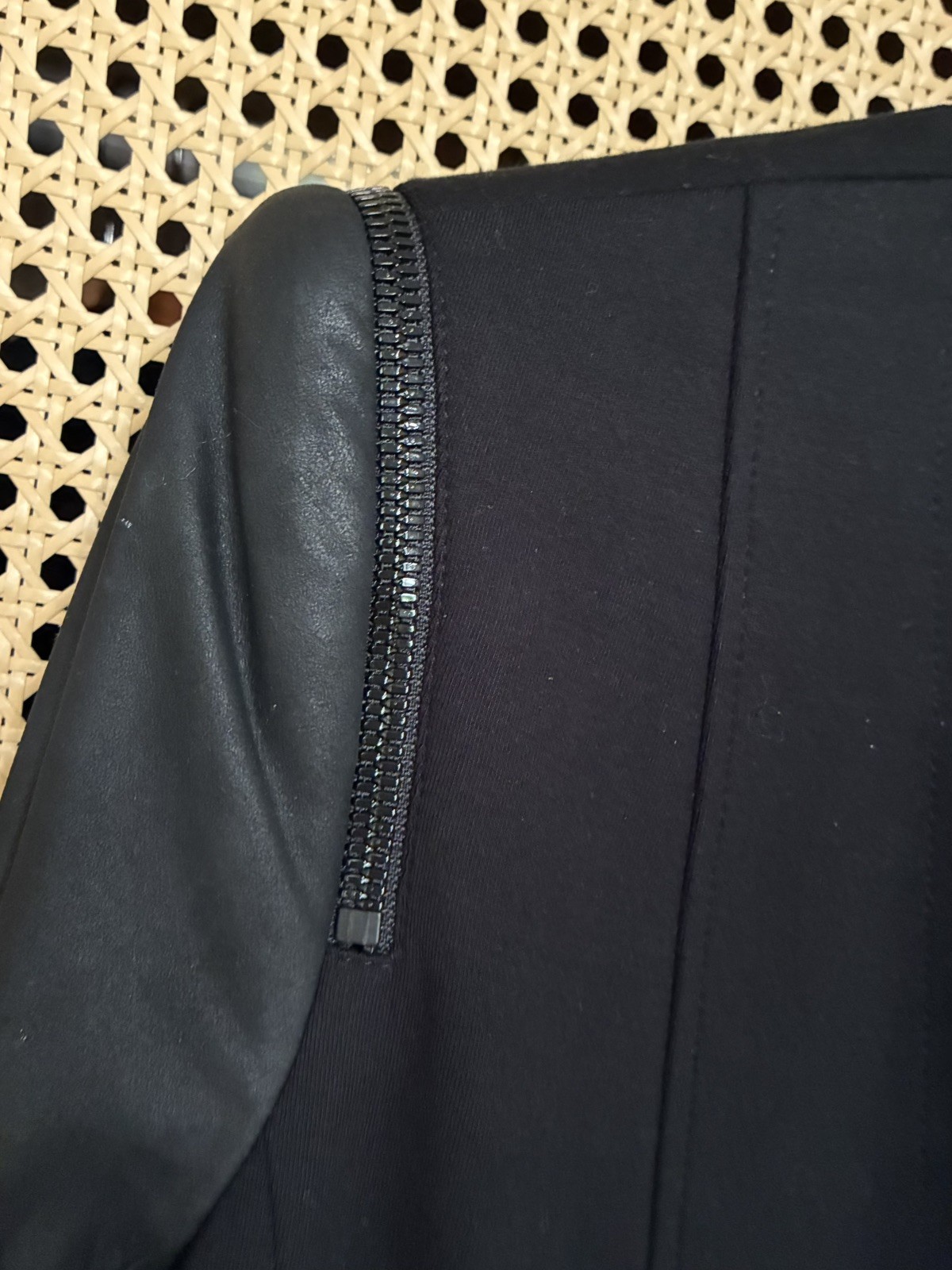Theory Womens Small Yaisa Classical Black Open Front Blazer Jacket Zipper Accent
