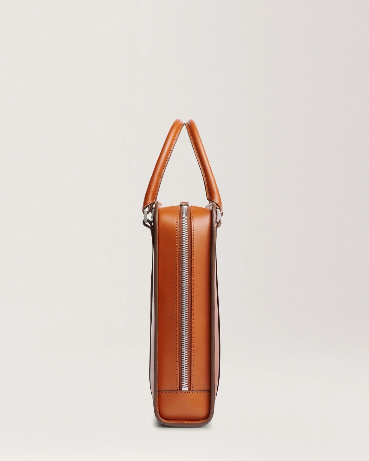 Carl Friedrik Palissy Single Zip Briefcase – Cognac Smooth Leather