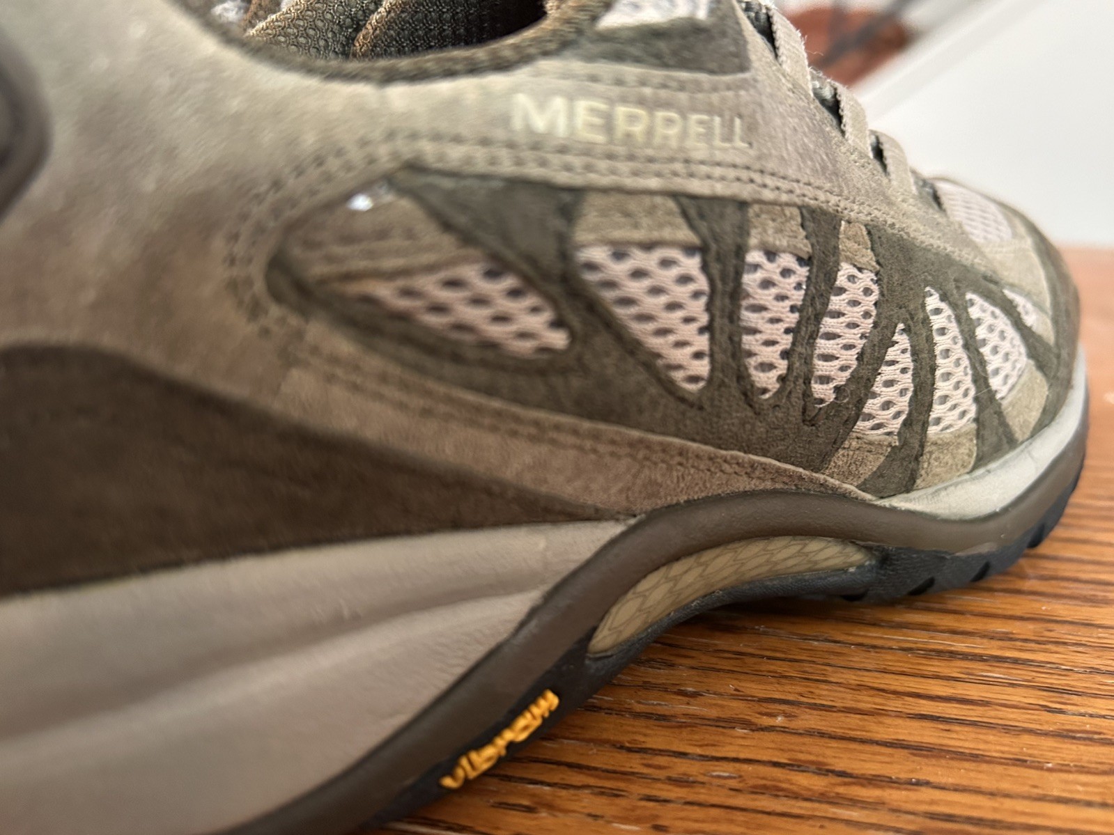 Merrell Siren Ventilator Womens 6.5 Desert Sage Hiking Shoes Vibram Low Top