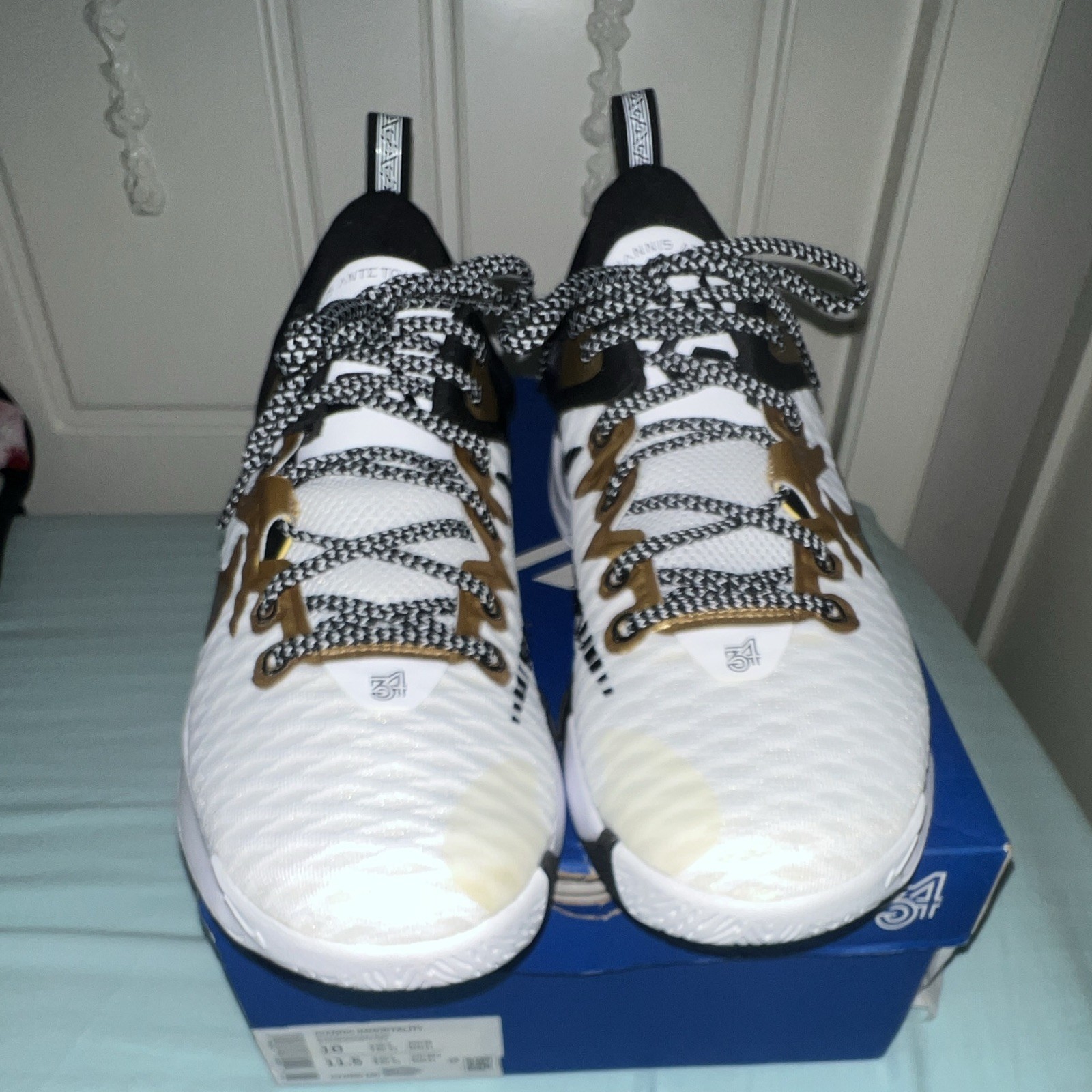 Nike Men’s Giannis Immortality ‘Championship’ Athletic Sneakers White/Gold/Black