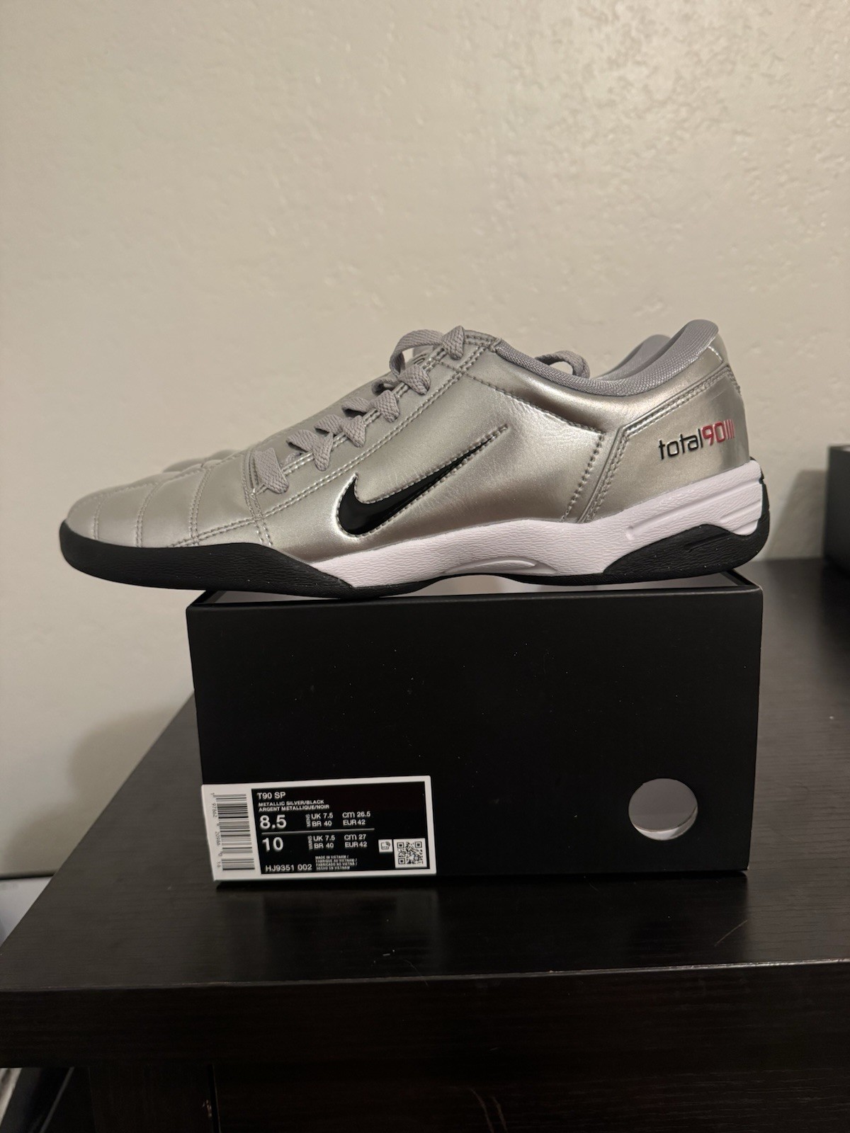 Nike Total 90 3 SP Metallic Silver/Black/Red Low Top Patent Leather HJ9351-002
