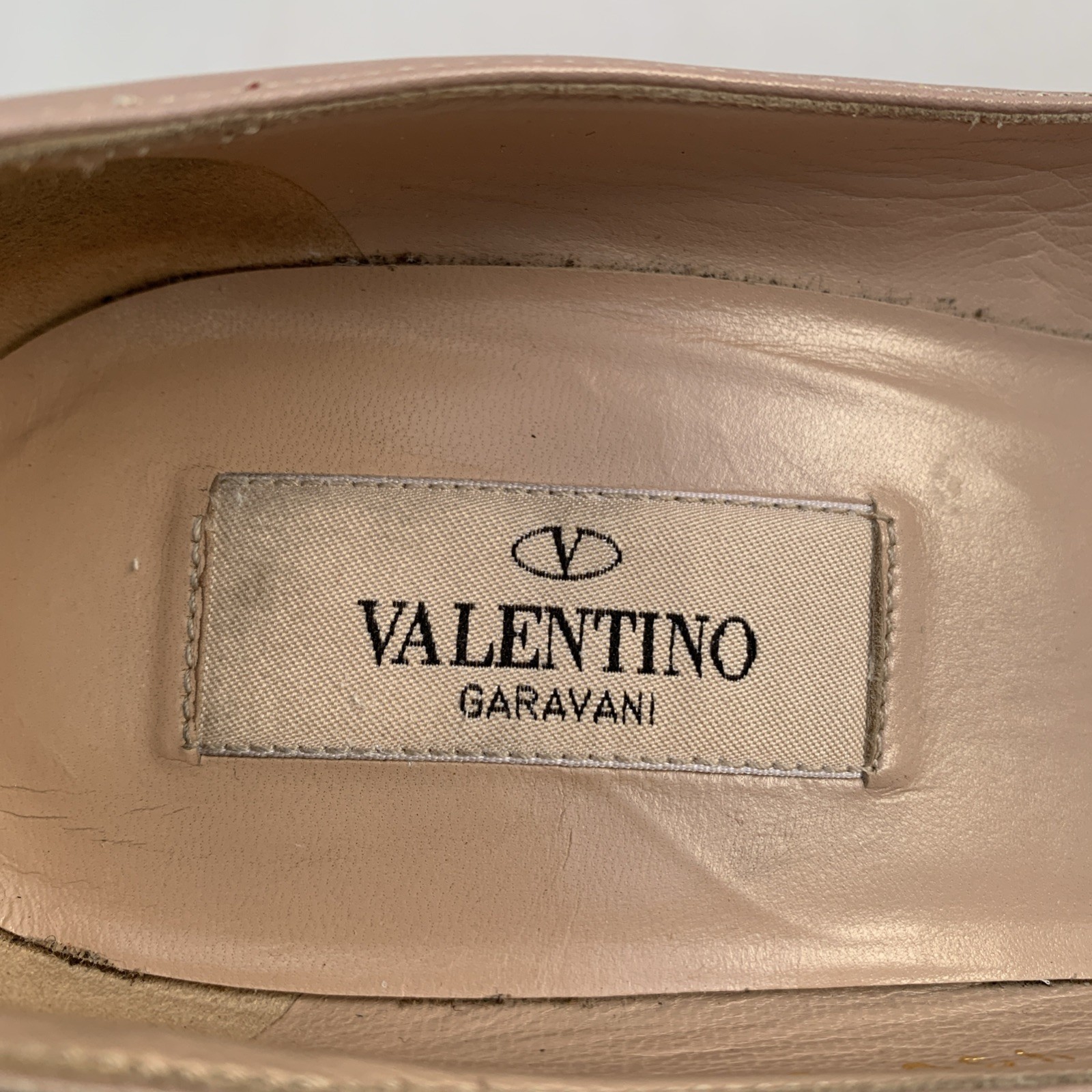 Valentino Pink Nude Heels Pumps Sz 37.5 Fits 7
