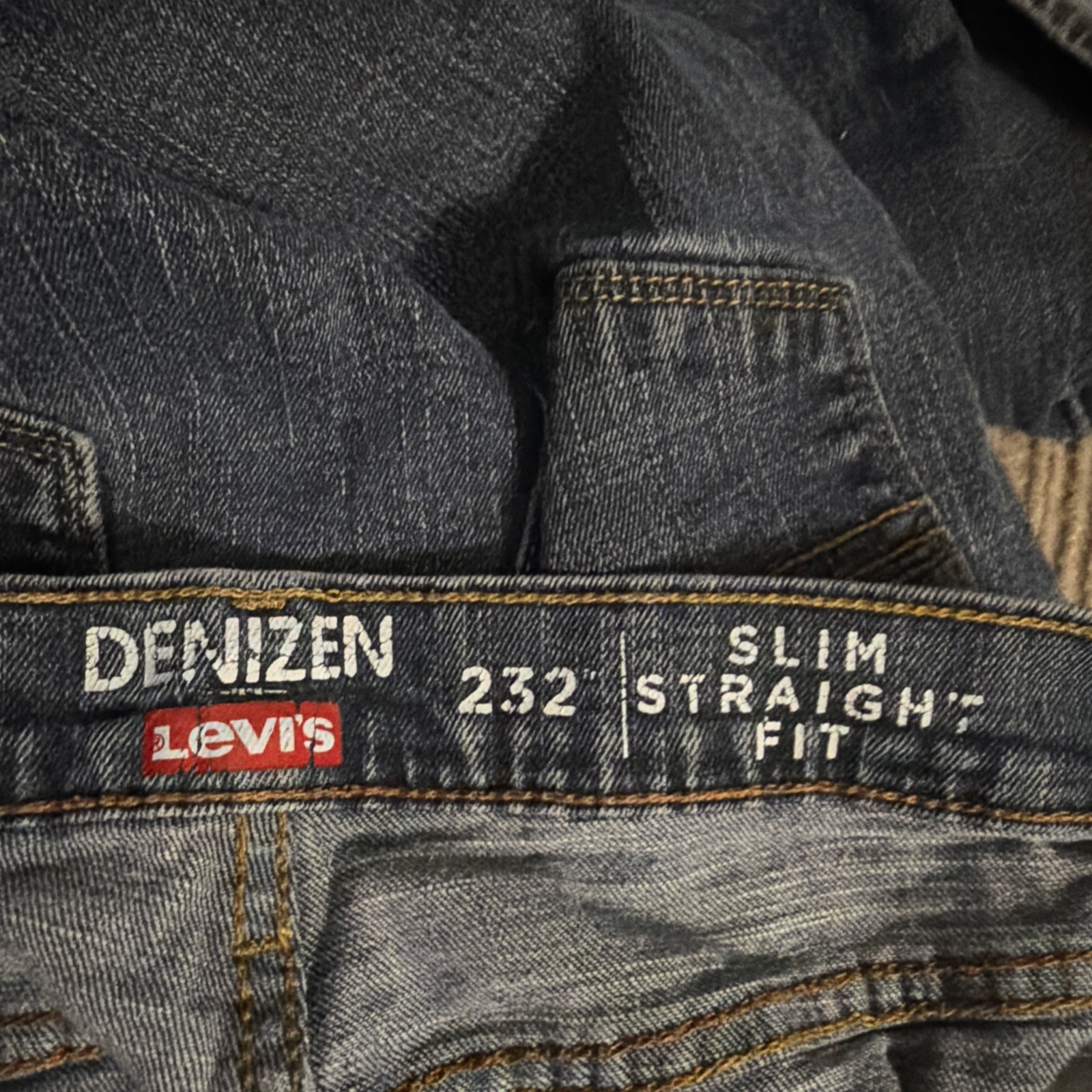 Denizen From Levi’s Men’s 232 Slim Straight Fit Jeans W32x L34