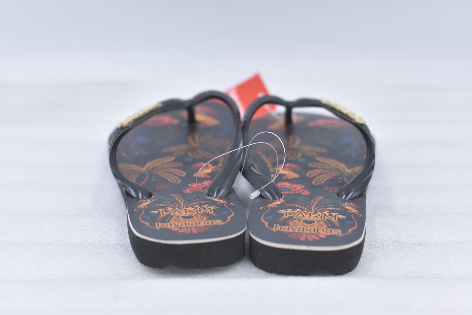 Womens Havaianas Classic Nature Flip-Flop Sandals Black Size 7/8 (EU 39-40)