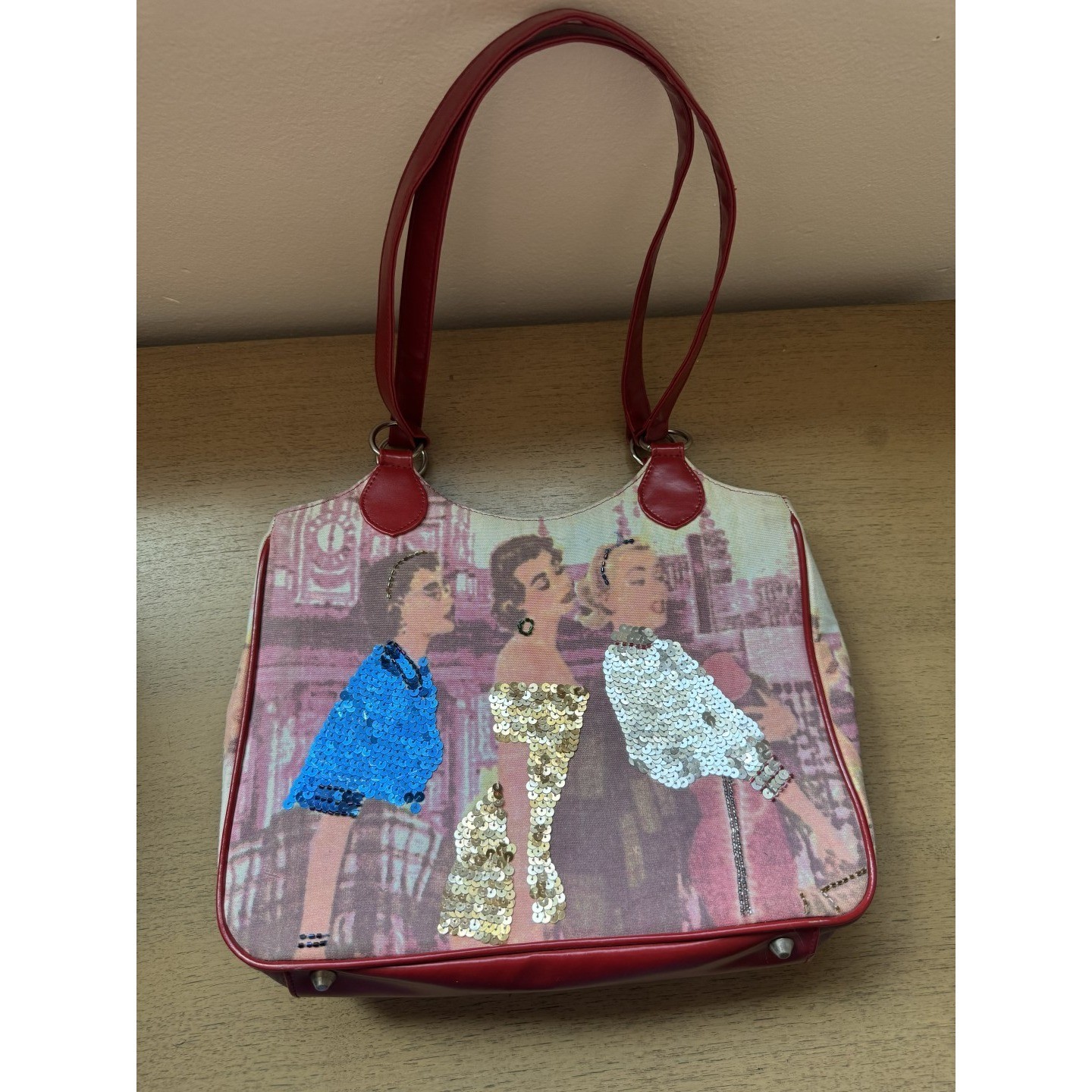 Vintage Style Graphic Sequin Glamour Girls Shoulder Bag Red Trim Retro Kitsch