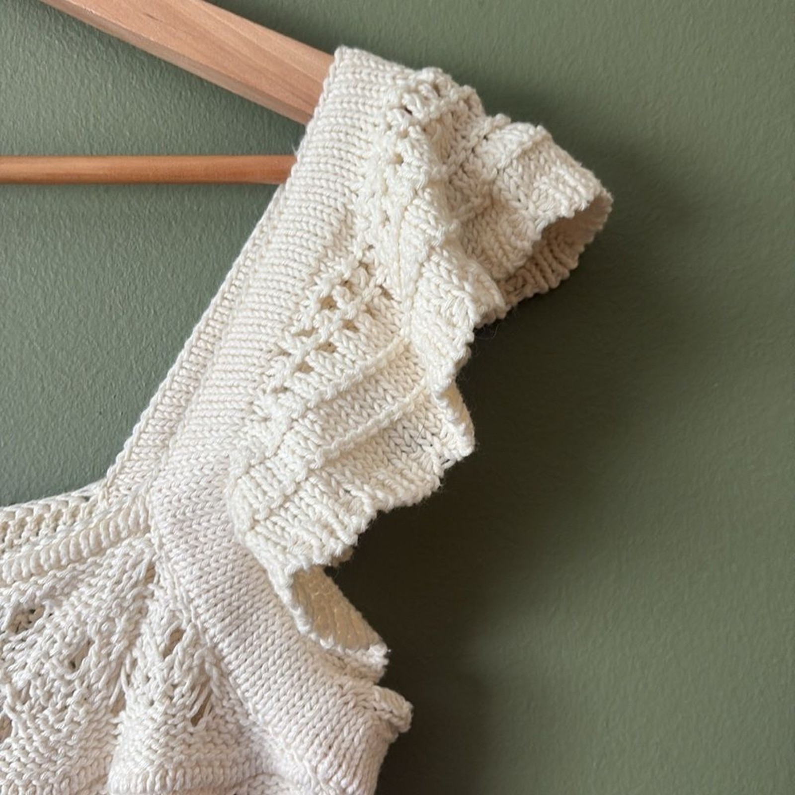 Loft Crochet Ruffle Sweater Tank Top Boho Ivory 100% Cotton Sz L