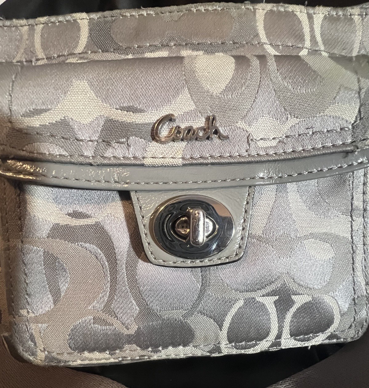 VTG COACH Penelope Signature Swingpack Crossbody~Ivory/Gray W/Silver Hardware