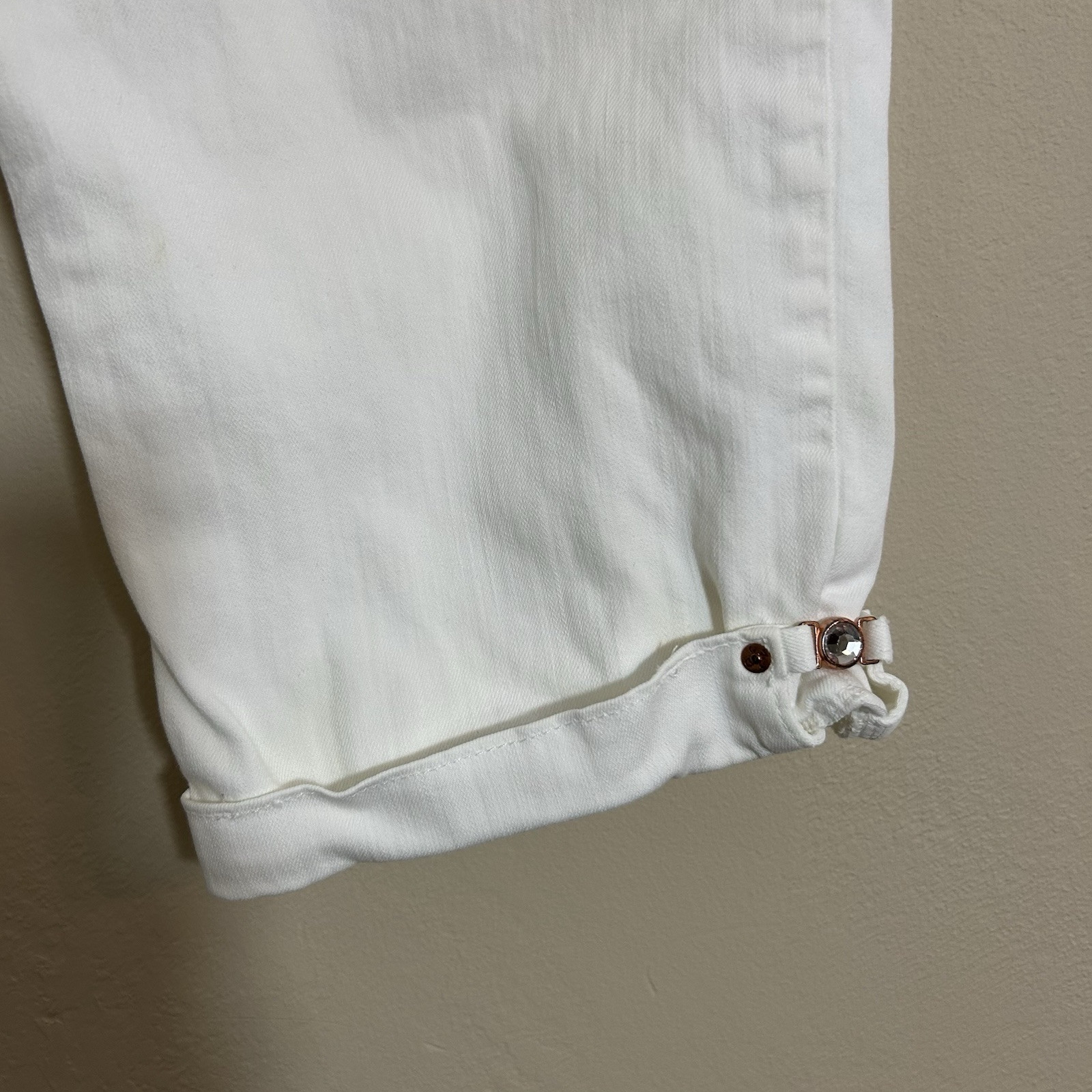 NYDJ White Crop Jeans Rolled Cuff with Jewel Detail Size 2 Stretch Lift Tuck