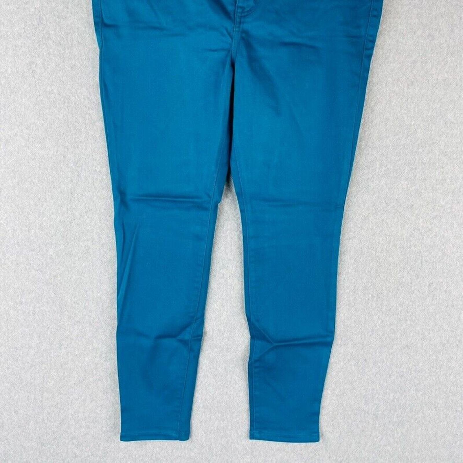 New Lane Bryant Womans Sz 24 Plus Jeans Straight Fit Sateen Skinny Blue NWT