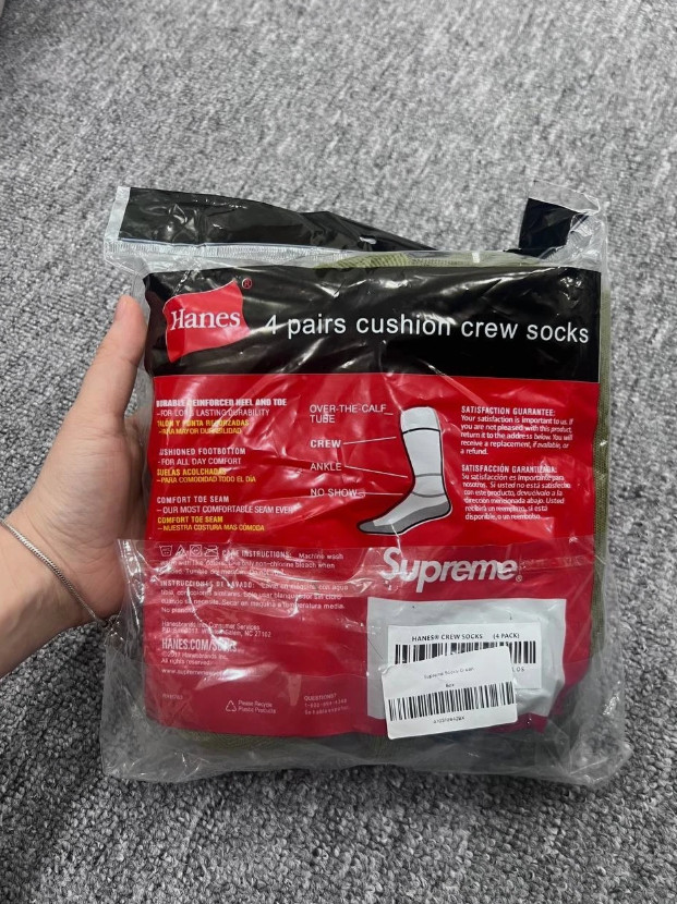 On Sale- Supreme Hanes Crew Socks Green 4 Pack Size 6-12 Streetwear NWT