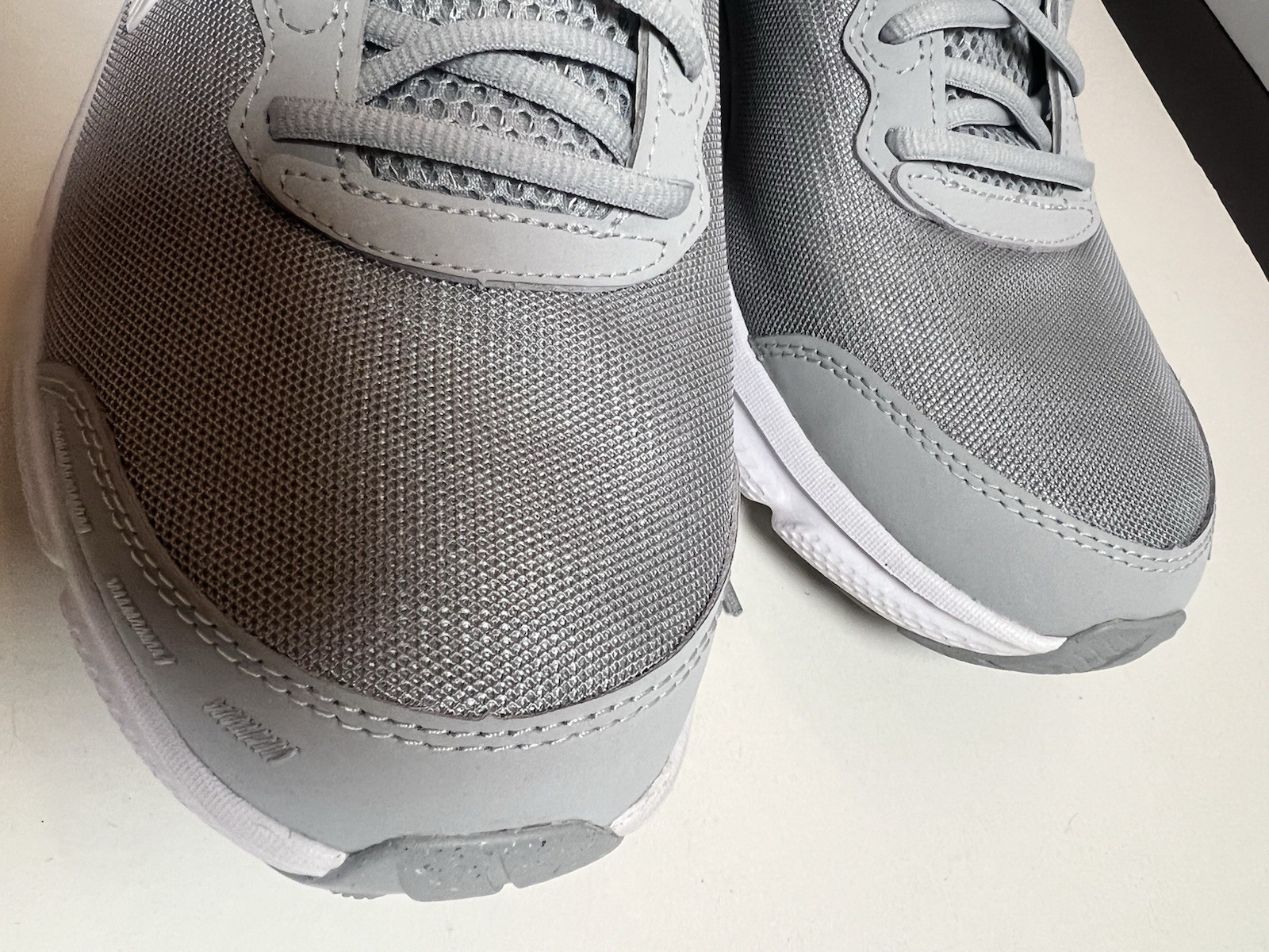 Under Armour Mens Charged Assert 10 Gray Sz12 3026175-102 Running Shoes Sneakers