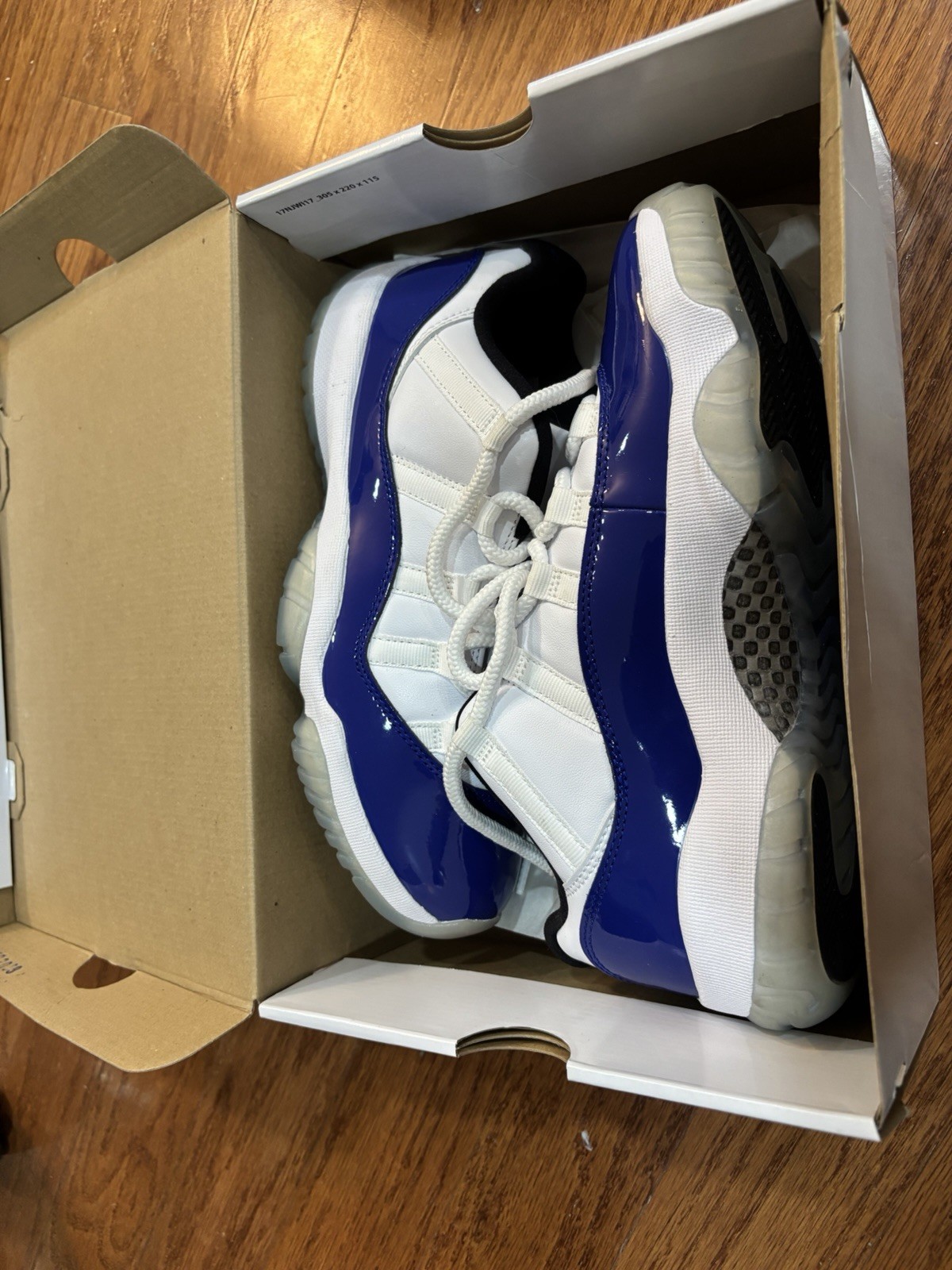 Wmns Air Jordan 11 Retro Low ‘Concord Sketch’ (Women’s US Size 8.5)