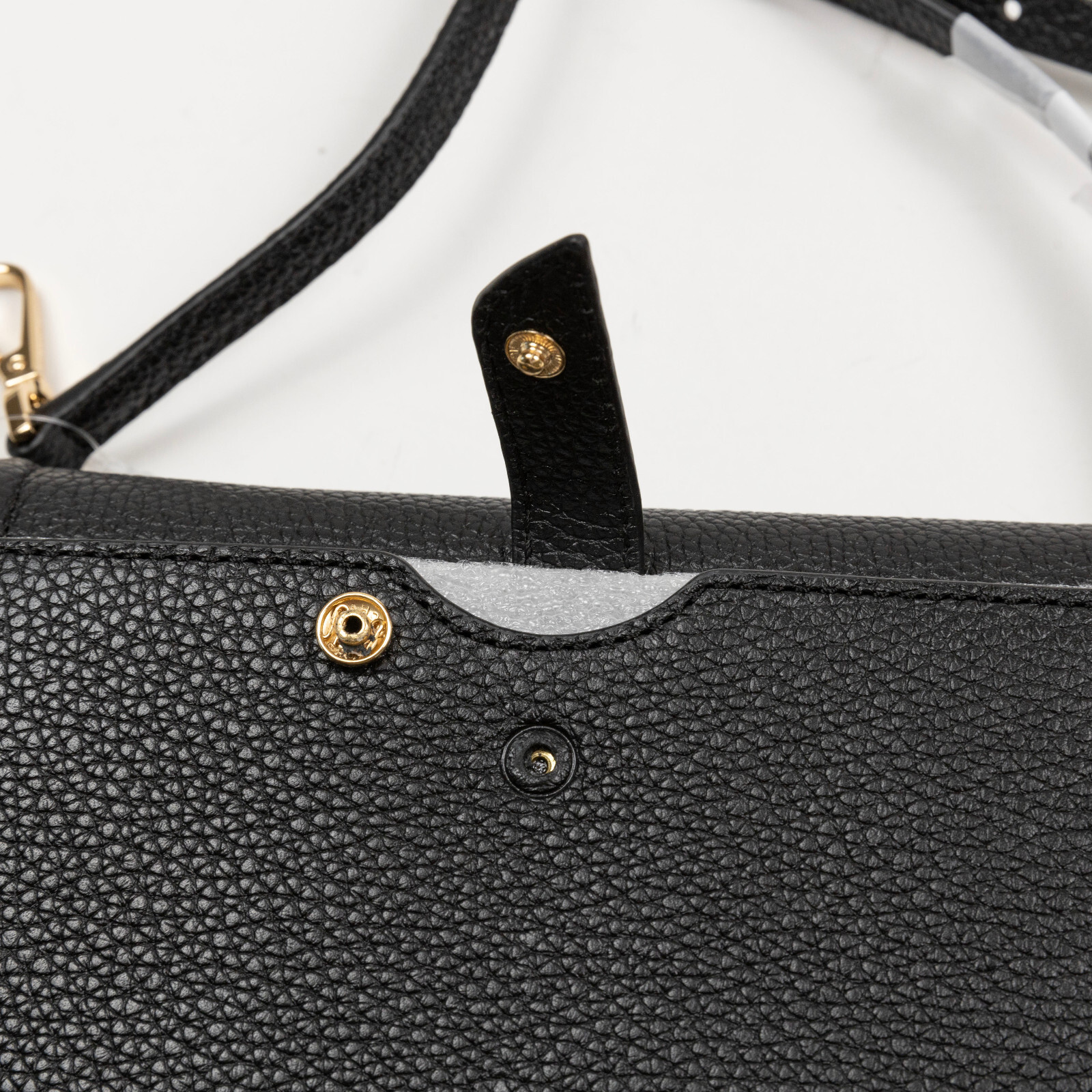 MICHAEL Michael Kors Small Phone Crossbody Bag Defect (as pictured) Black 4493