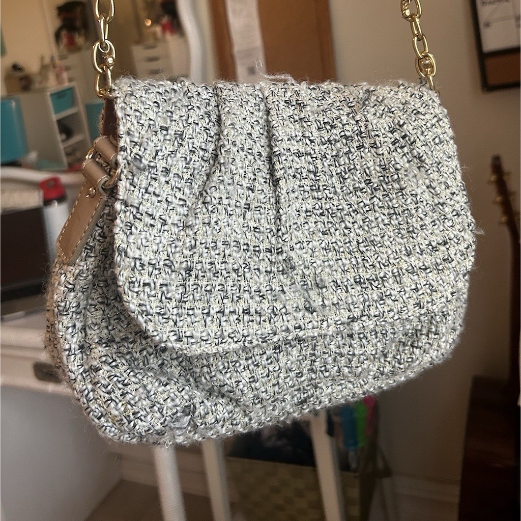 LOFT Gray Shoulder Bag Gold Chain Strap Magnetic Flap Lined Inner Pockets