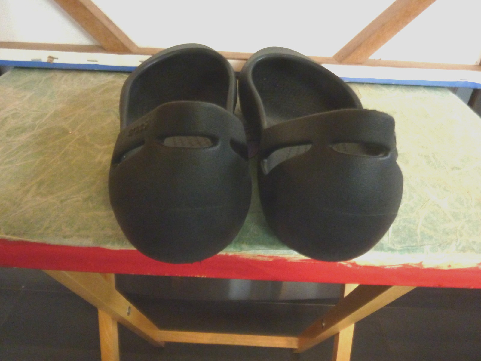 CROCS KADEE BLACK BALLET FLATS WOMENS SZ. 7 NWOB