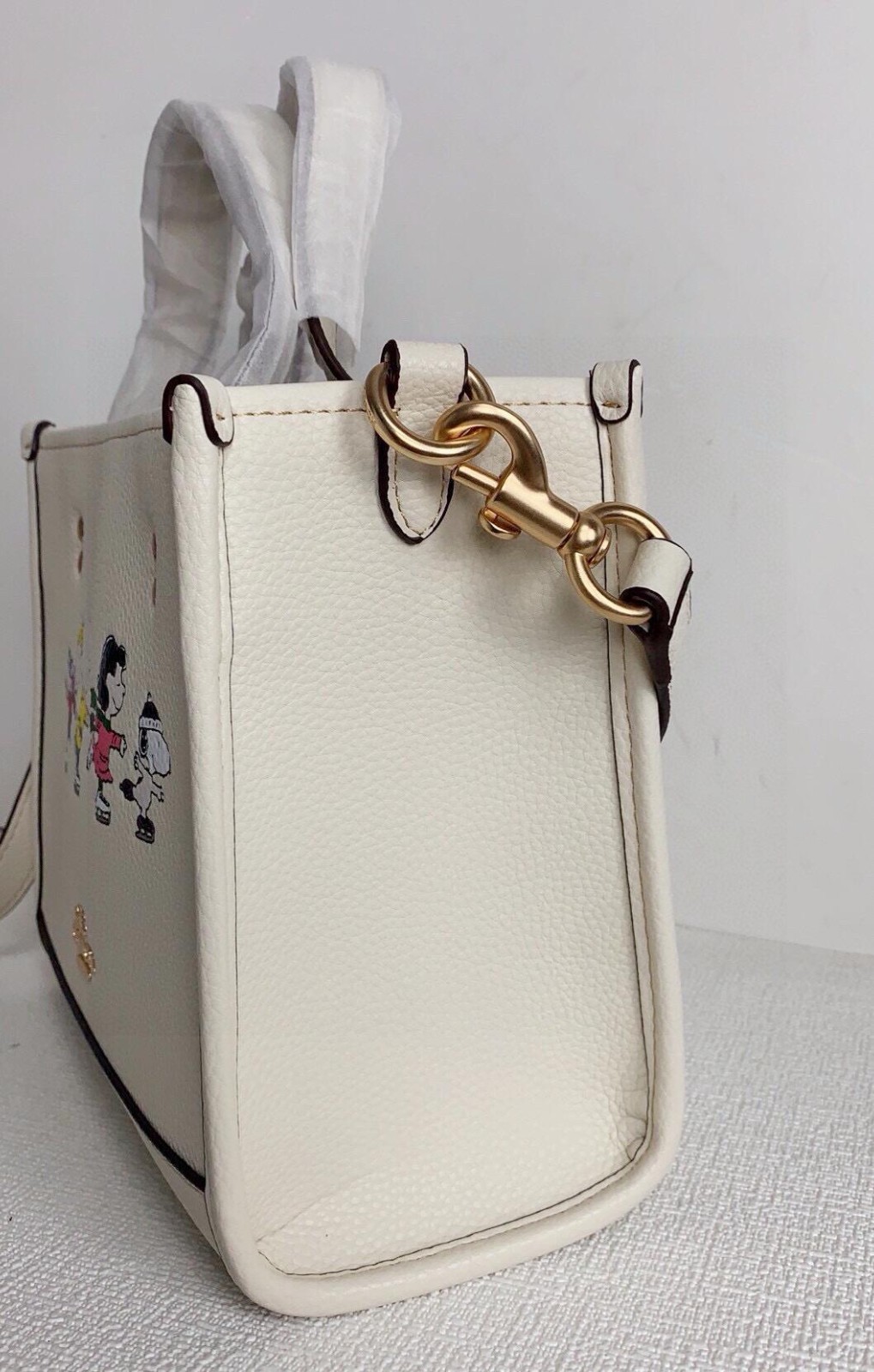 COACH Classic Printed Snoopy White Leather Shoulder Bag 8.6 in