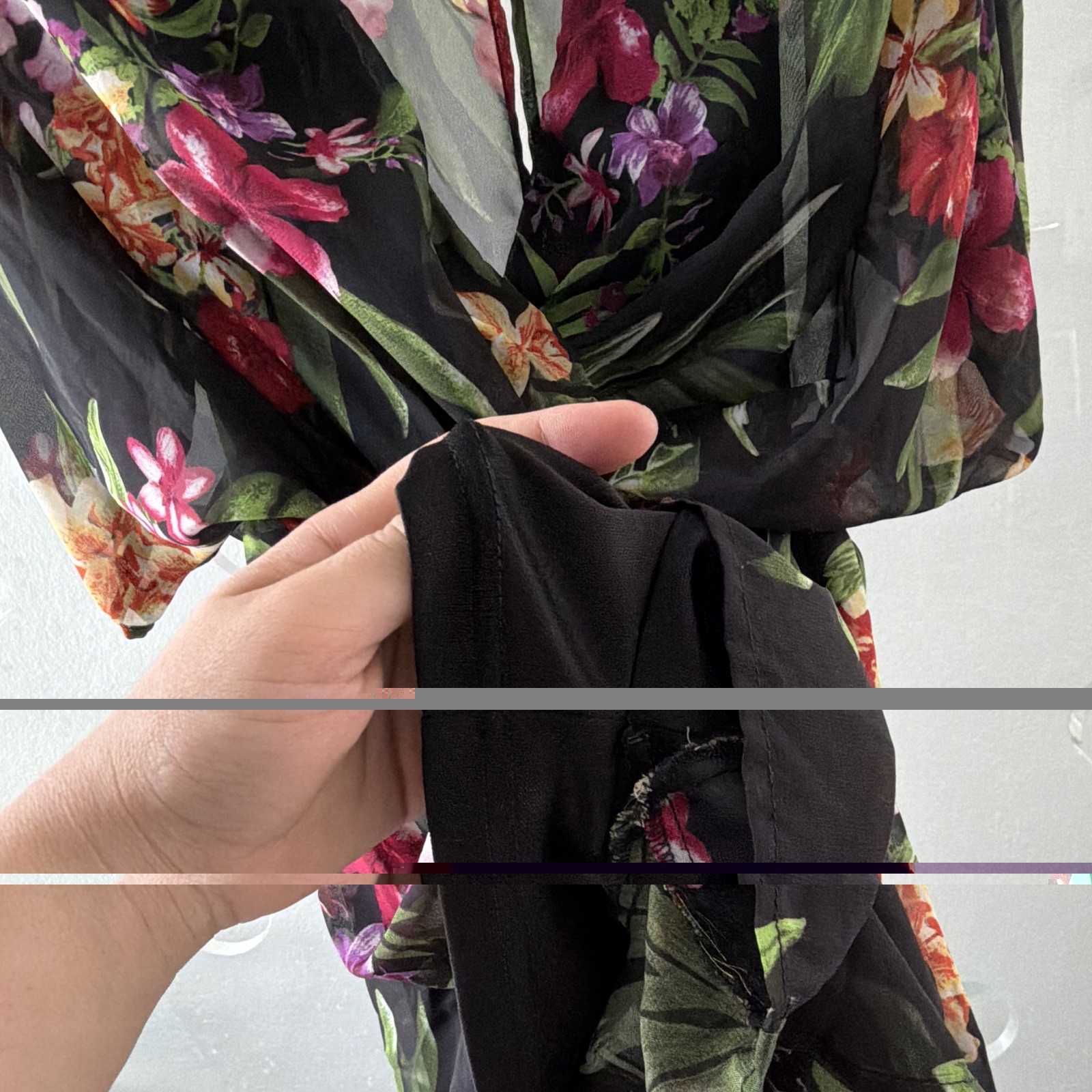 STEPS NY Black Multicolor Floral Chiffon V-Neck Tie Waist Romper S