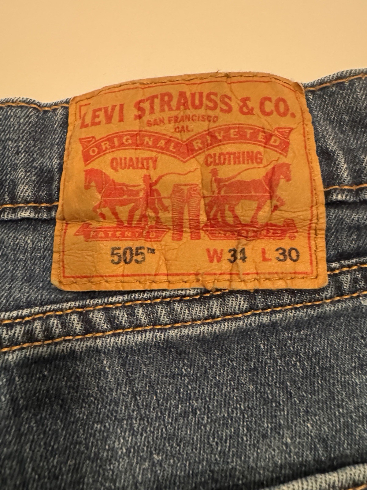 Levi’s 505 Regular Fit Straight Leg Jeans Mens Medium Wash Blue Denim Cotton
