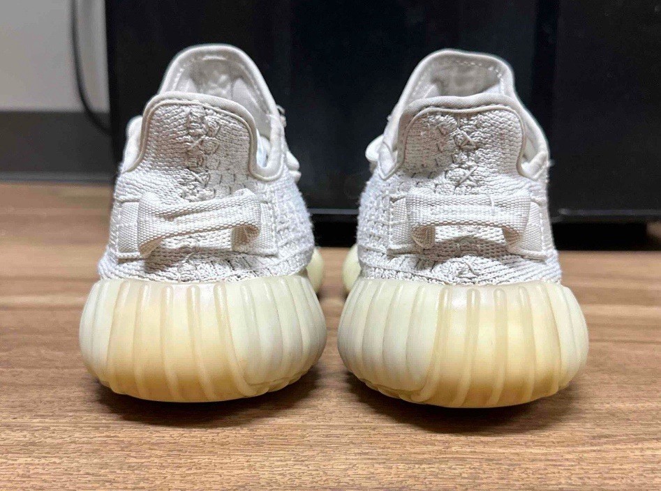 Size 6.5 – adidas Yeezy Boost 350 V2 Low Bone
