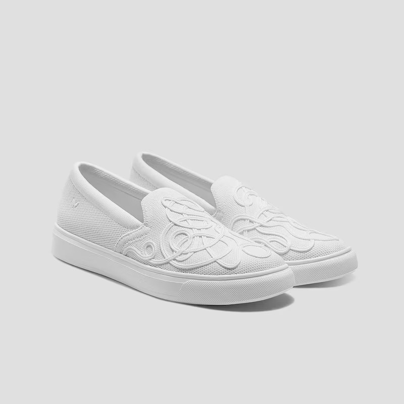 VIVAIA Classic Unisex Sneakers (V-Tune) – White