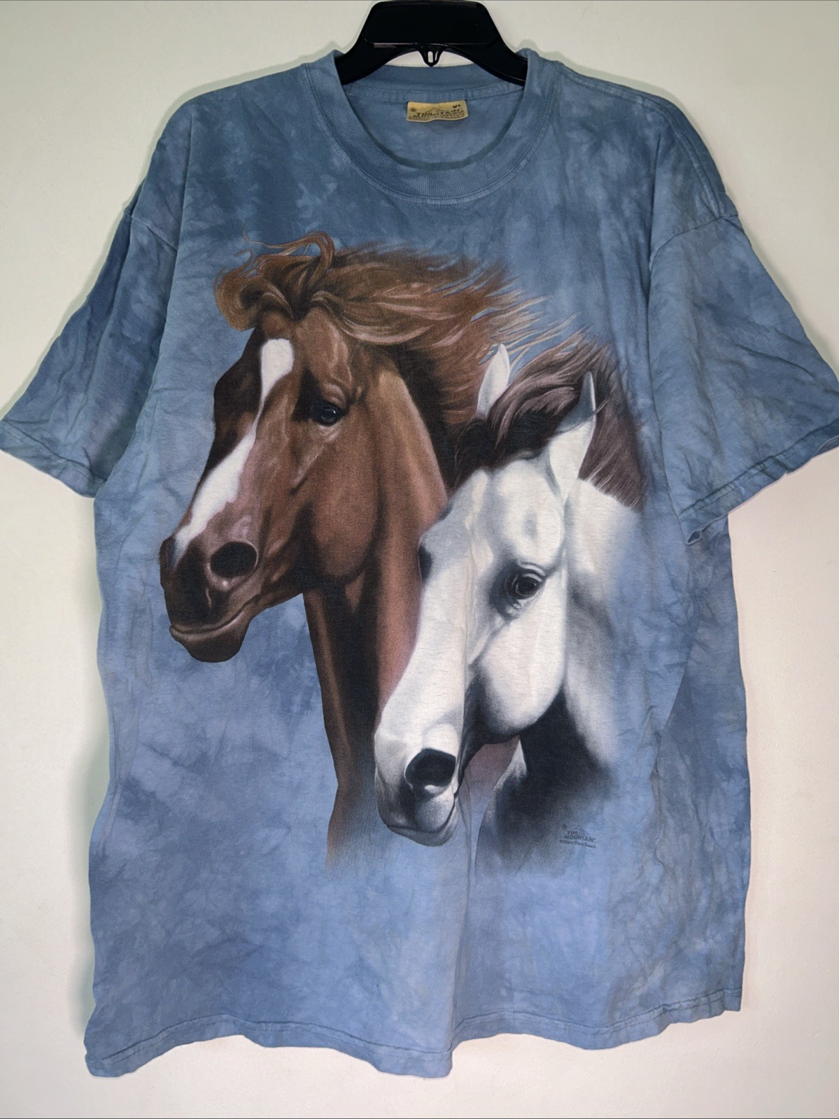 The Mountain Horse Graphic T Shirt Mens XL Blue Tie Dye Animals Nature Cotton
