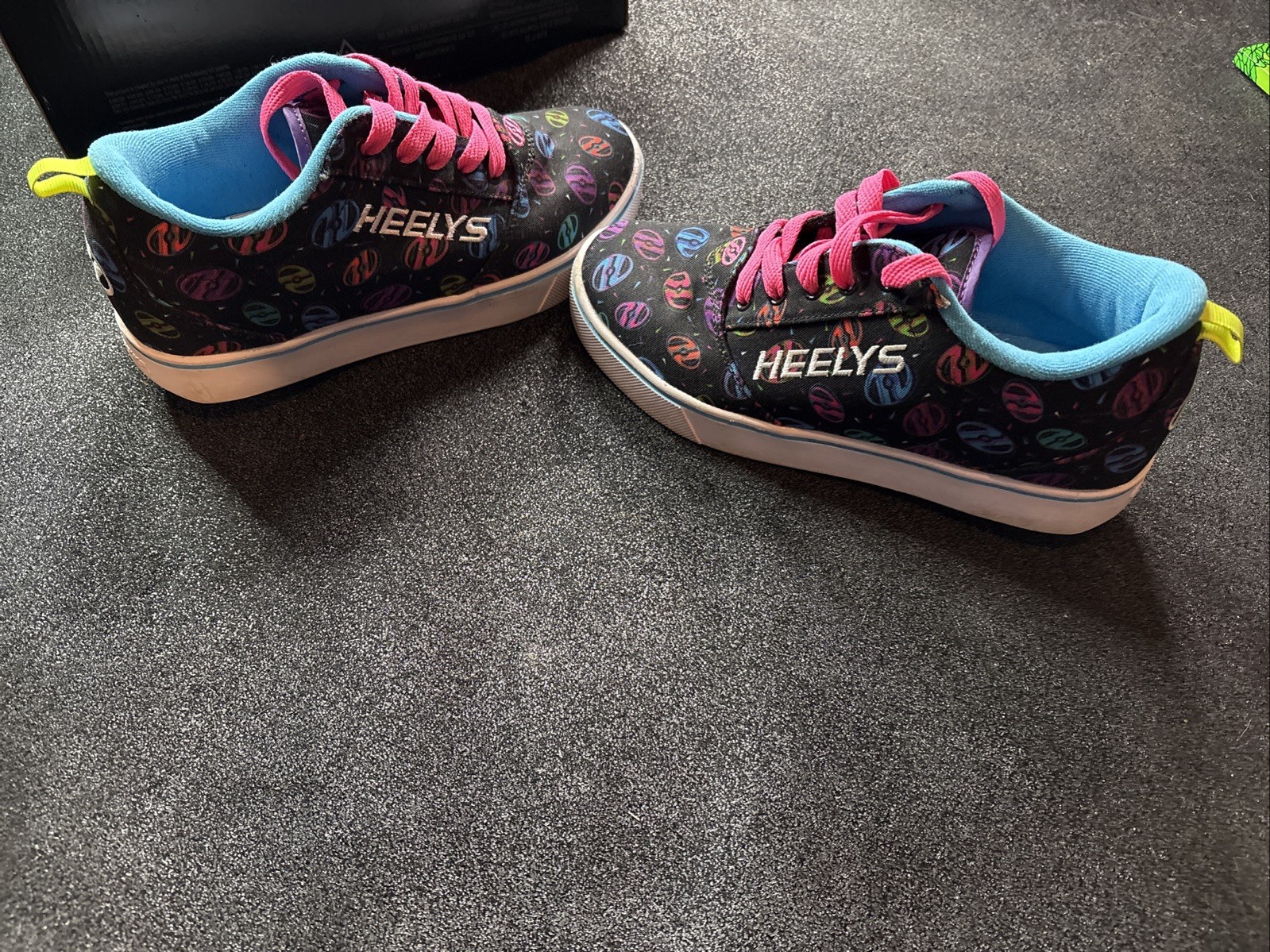 Heelys Womens 7 Sneakers Pro 20 Prints