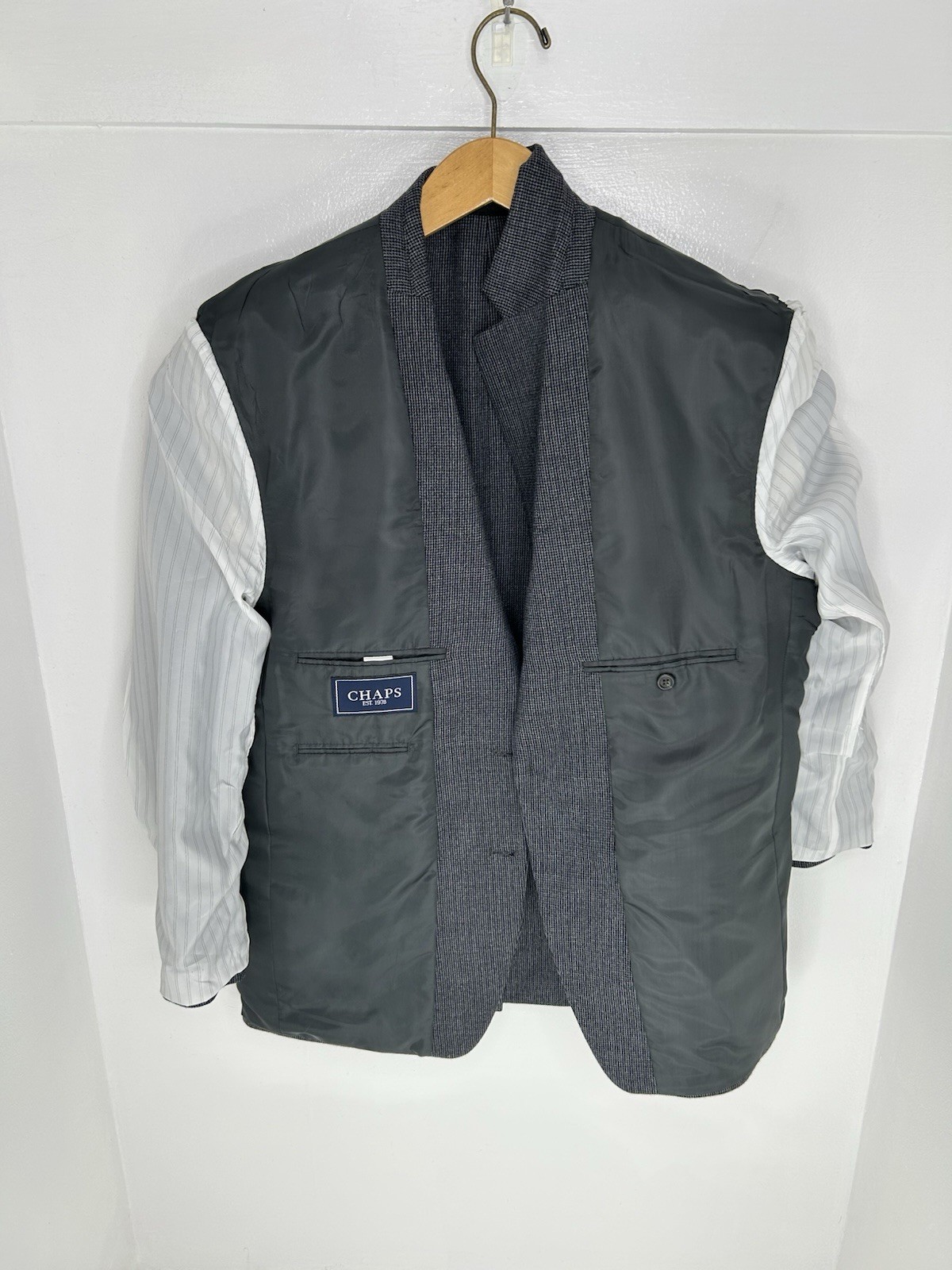 Chaps 100% Wool Gray Check Blazer Suit Coat Jacket Size 42R Business Classic