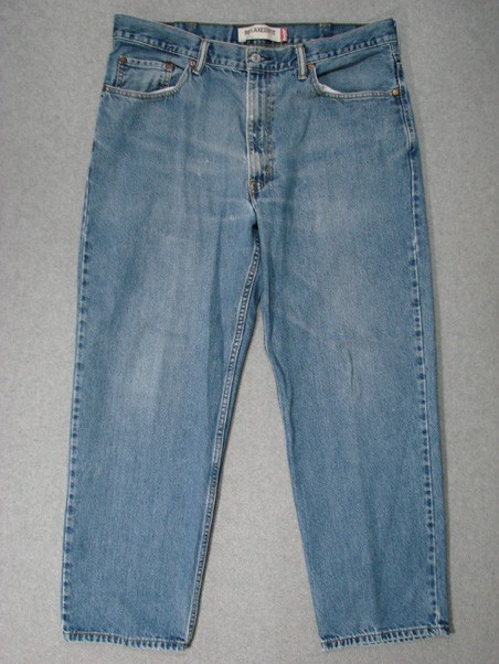 TD15405 2011 **LEVI’S** 550 RELAXED FIT JEANS 38×30 (msr 37″x29″)