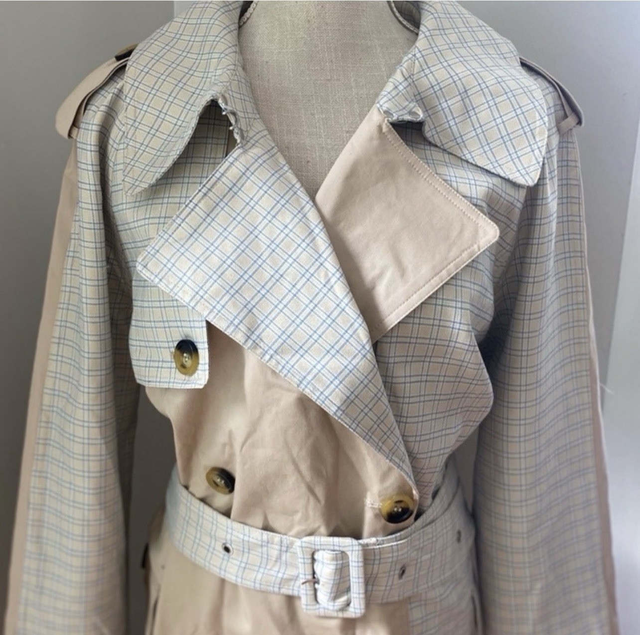 AVEC LES FILLES Women’s mixed Beige & Plaid Double Breasted Trench Coat, Large