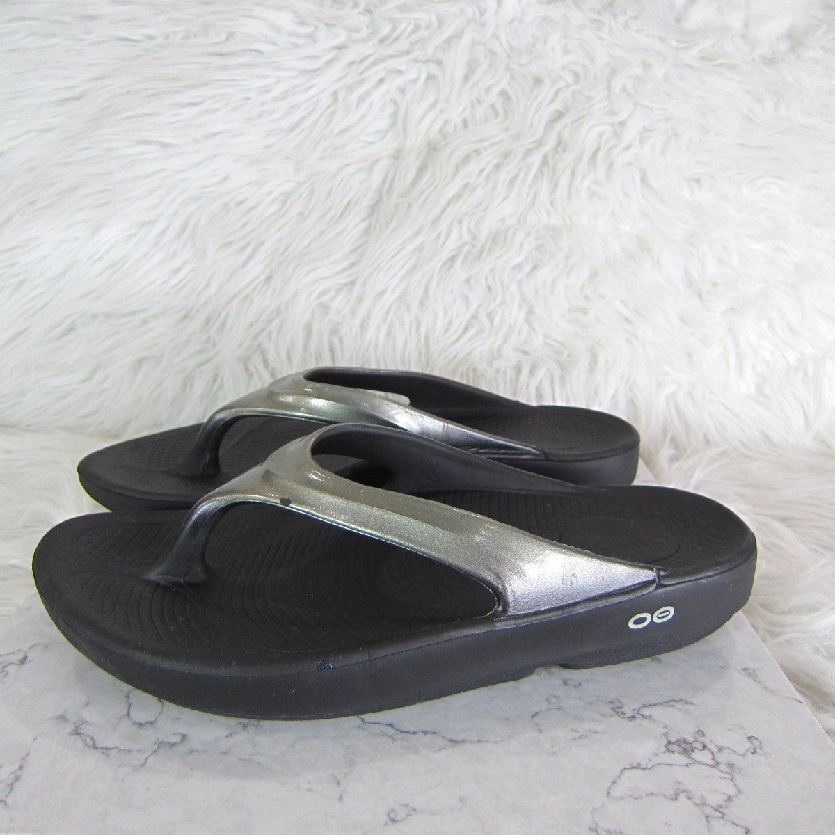 OOFOS Oolala Black Latte Flip Flop Thong Recovery Sandals Women’s Size 40 US 9
