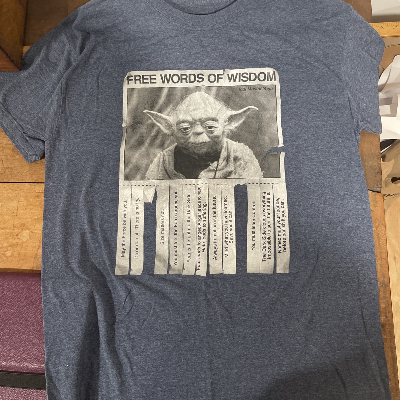 STAR WARS Yoda Free Words of Wisdom Blue T-Shirt Mens Size Medium