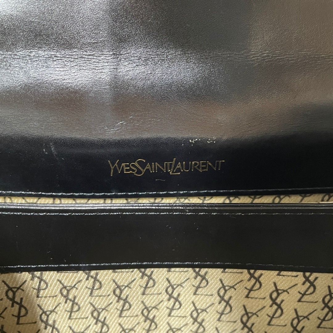 Yves Saint Laurent Shoulder bag Black lizard embossed Size: W:5.5 × H:5.1 in.