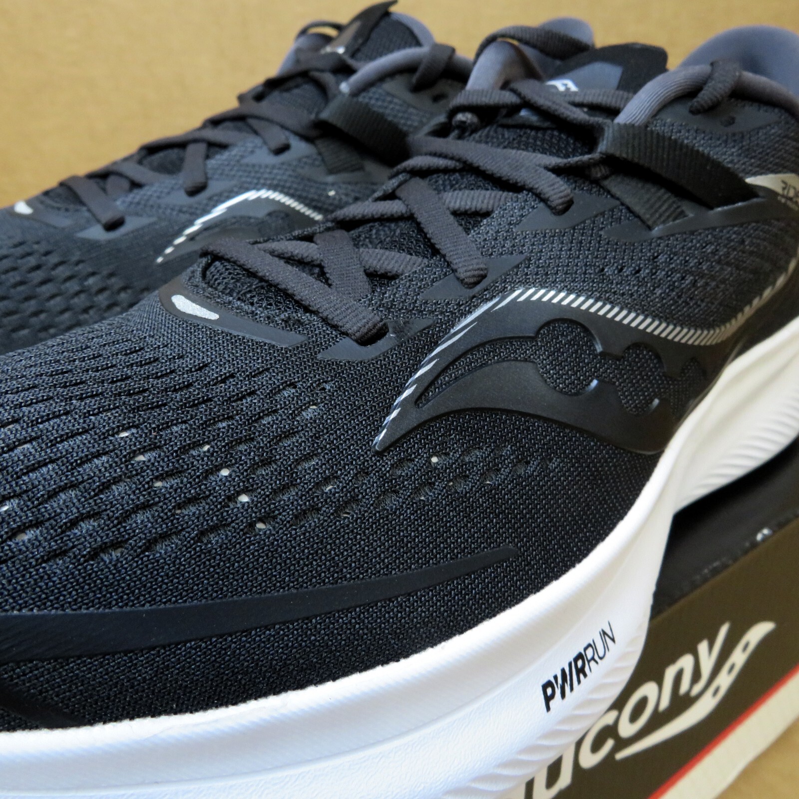 Saucony Ride 15 Running Shoes (Men’s Size 10.5 D)…Mostly Black Color
