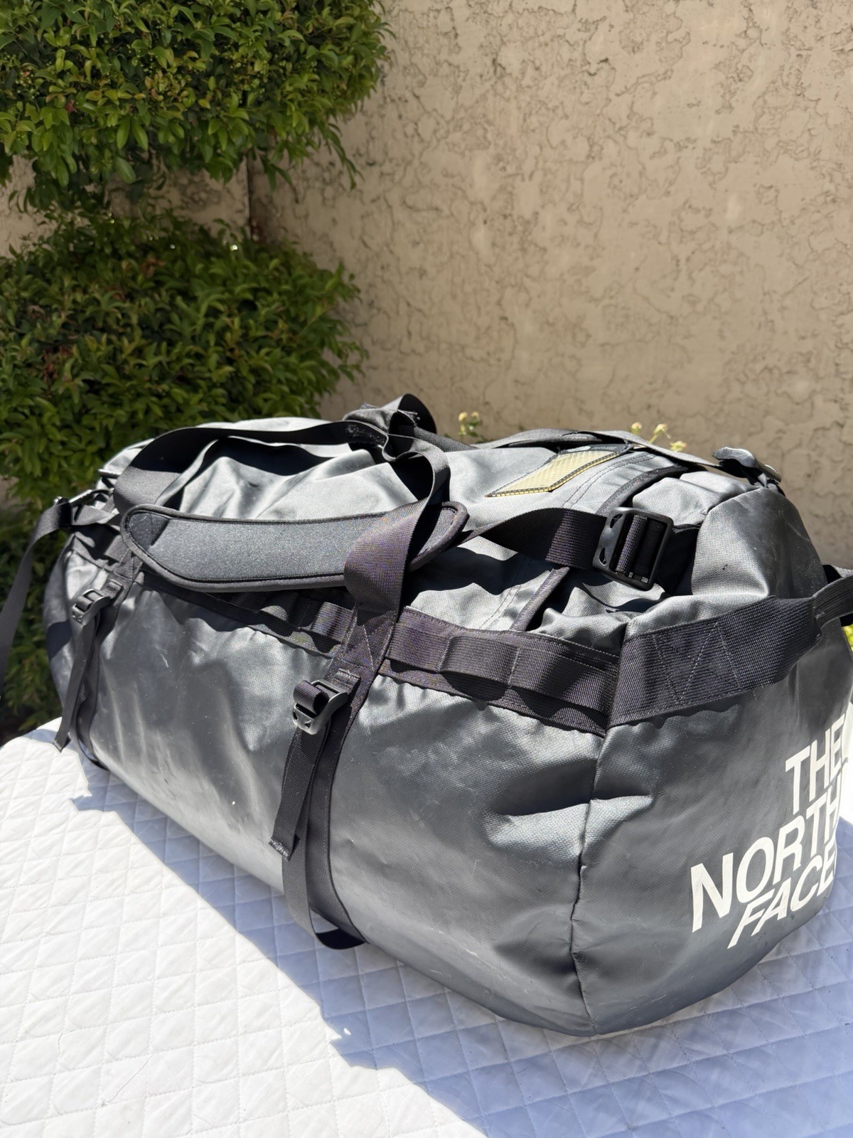 THE NORTH FACE Huge XL 30” BASE CAMP DUFFLE Weekender Backpack Bag Triple Black