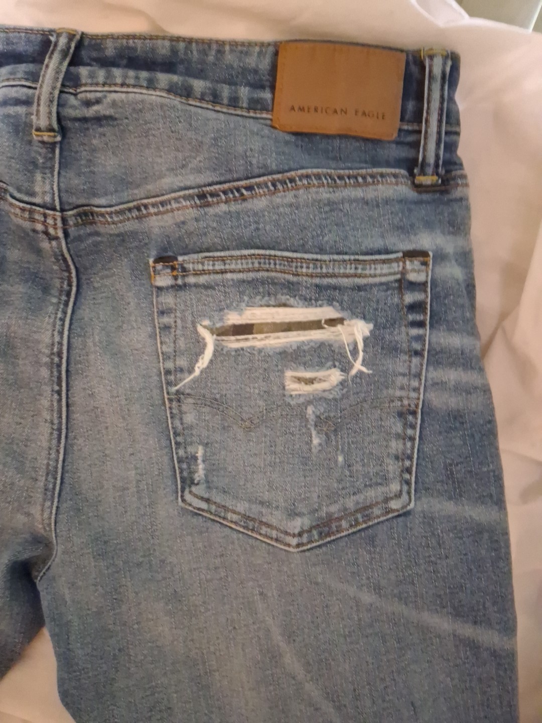 American Eagle Jeans Men’s Original Straight, Air Flex (+) Size 34/33 Destroyed