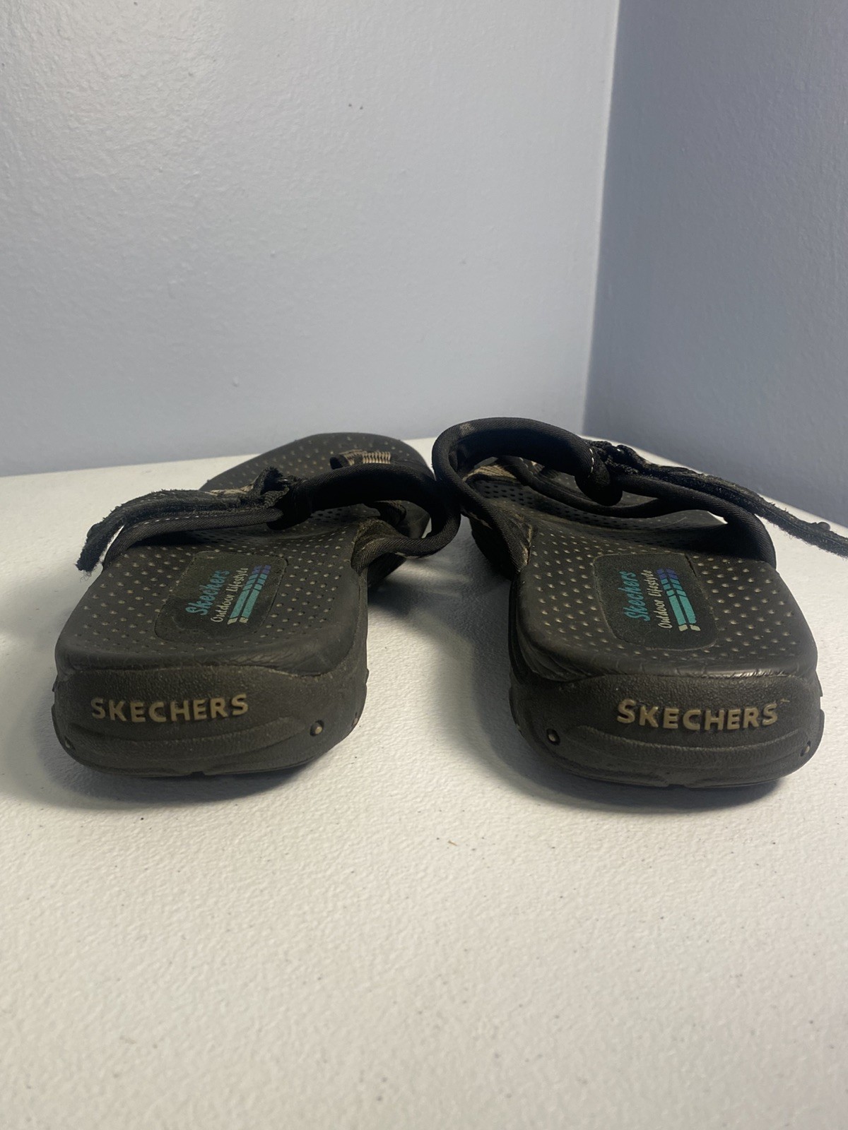 Skechers Outdoor Lifestyle Reggae Trailway Black Toe Sandal Women’s Size 9