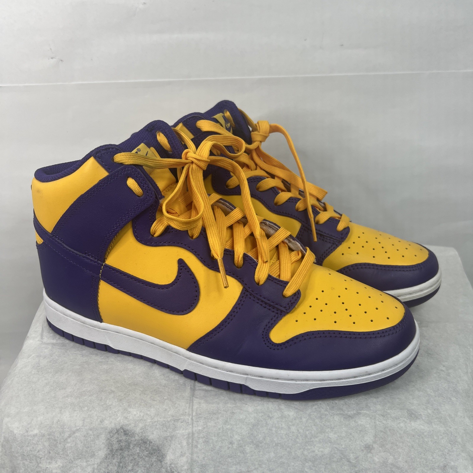 Nike Dunk High “Lakers” Size 10M – Purple & Yellow Pre-Owned – NO BOX