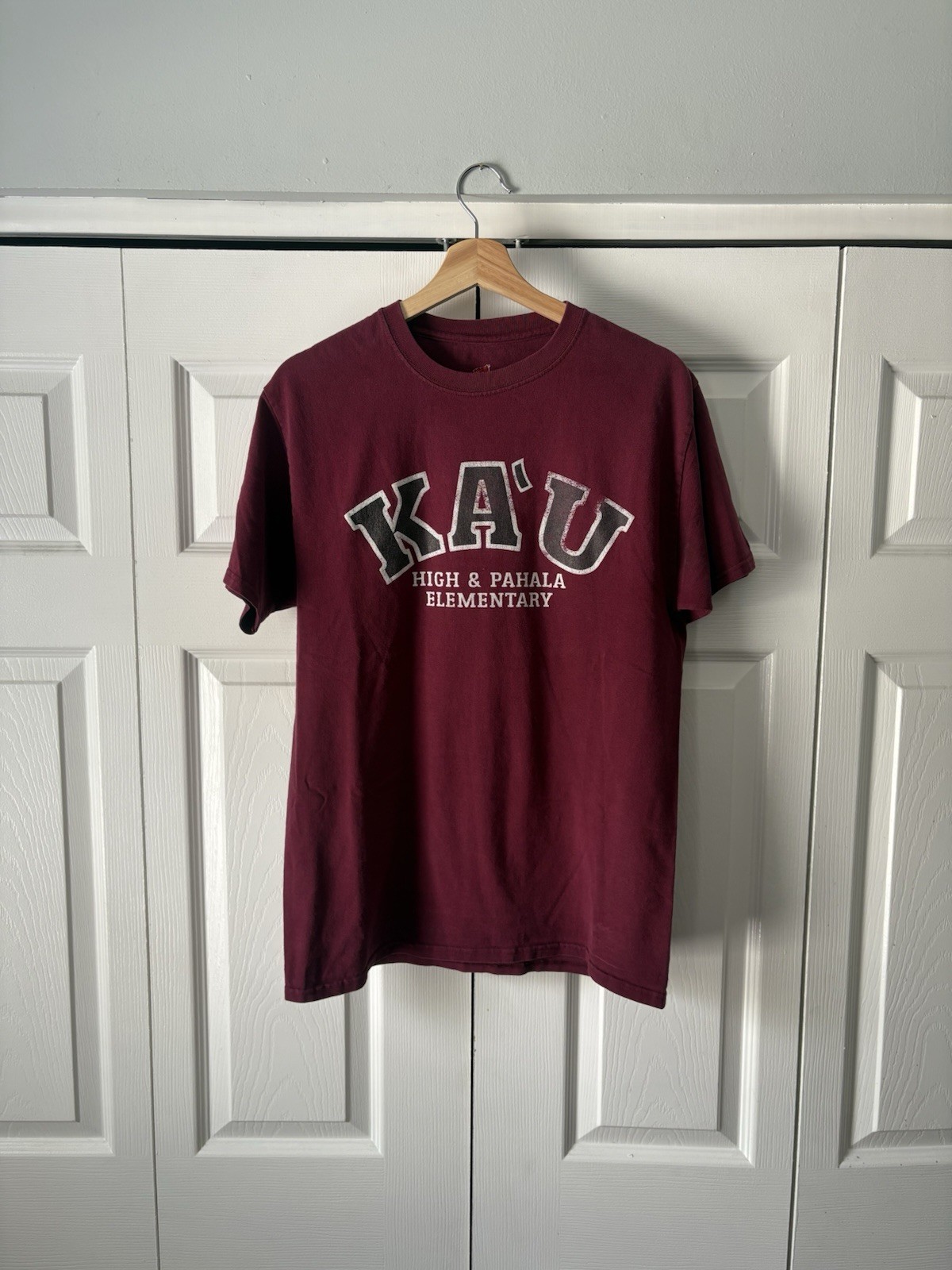 Vintage Ka’u Elementary College Style Graphic T-Shirt Size M