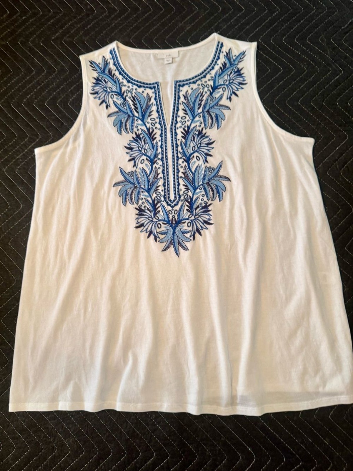 J. JILL XL Embroidered White Tank Top Blue Floral Yoke Cotton Summer Travel NWOT