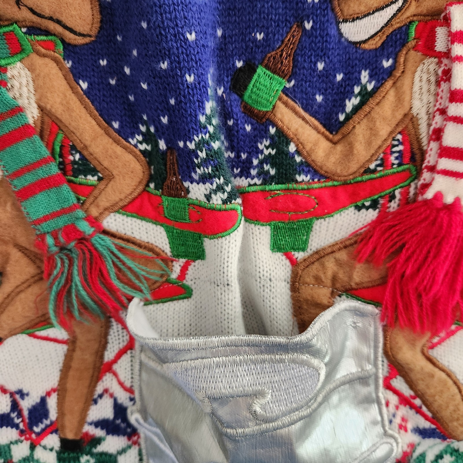 Ugly Christmas Sweater 33 Degrees Holiday Reindeer Beer Bottle Pocket Sz S