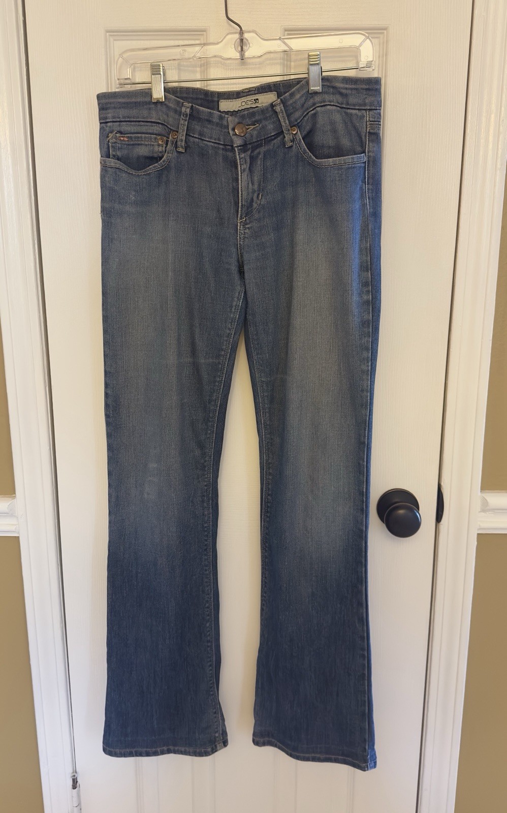 JOE’S Women’s Bootcut Jeans, Low Rise Medium Wash Blue Denim, Size 28 x 32