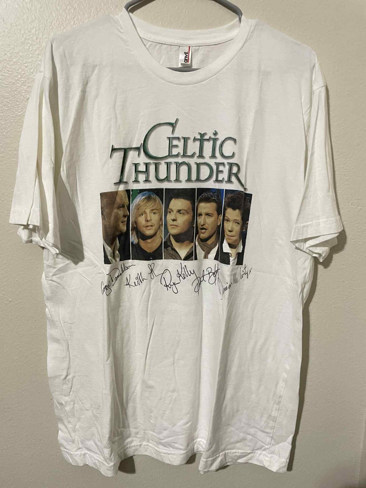 Celtic Thunder 2009 Fall Tour Men’s Tshirt Size XL
