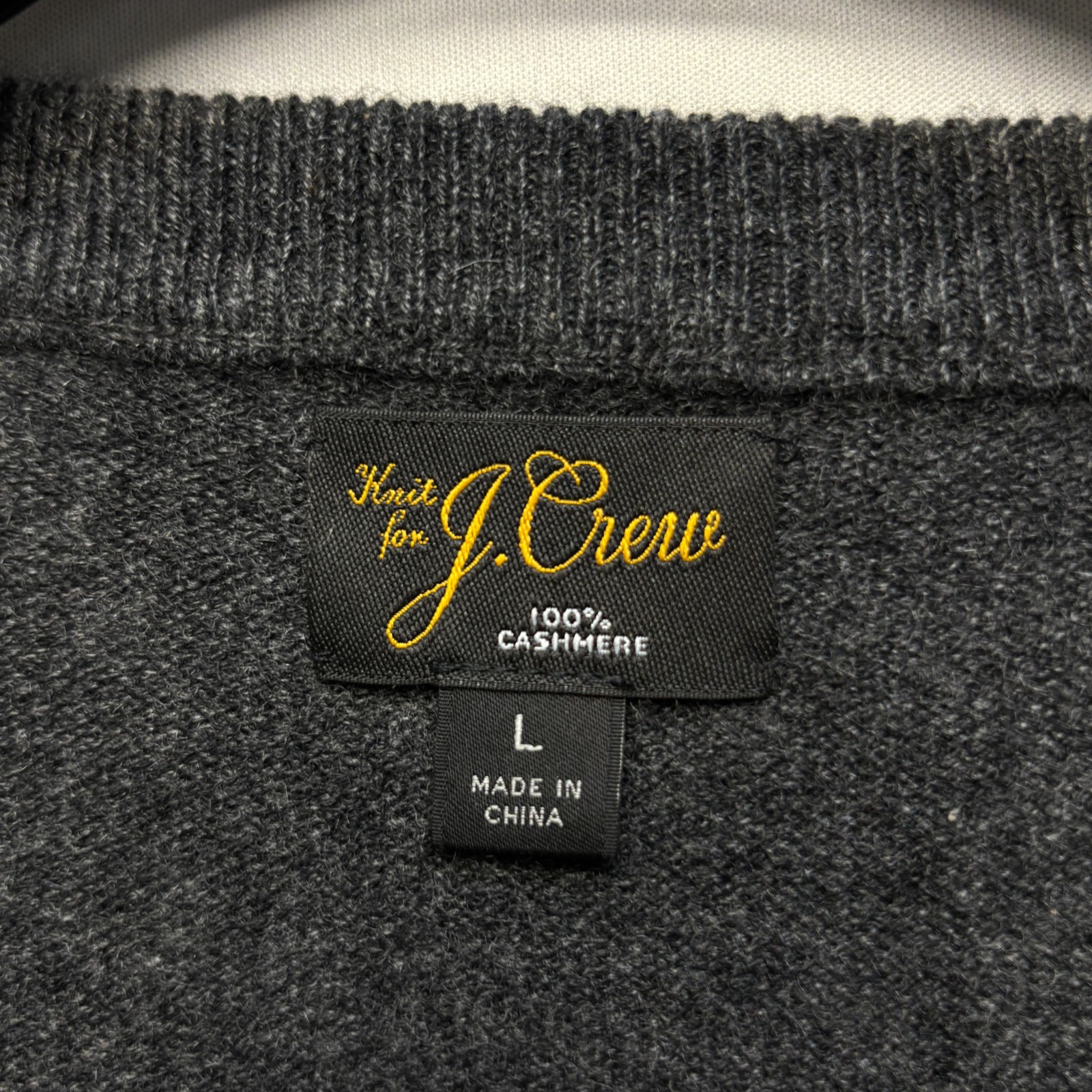 J. Crew Men 100% Cashmere Pullover Sweater Size Large SP24 Gray D108 -24