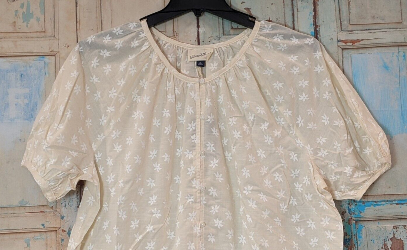 Universal Thread Womens Size XXL Cream White Floral Puff Sleeve Button Front Top