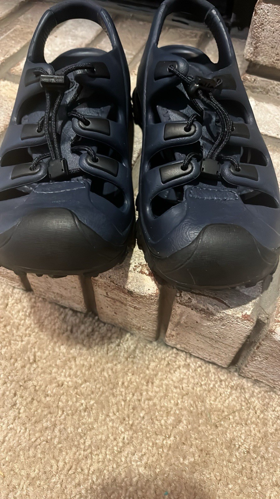 CROCS Trailbreak Clog exo-croslite frame, bumper toe size W9/M7 Nice!