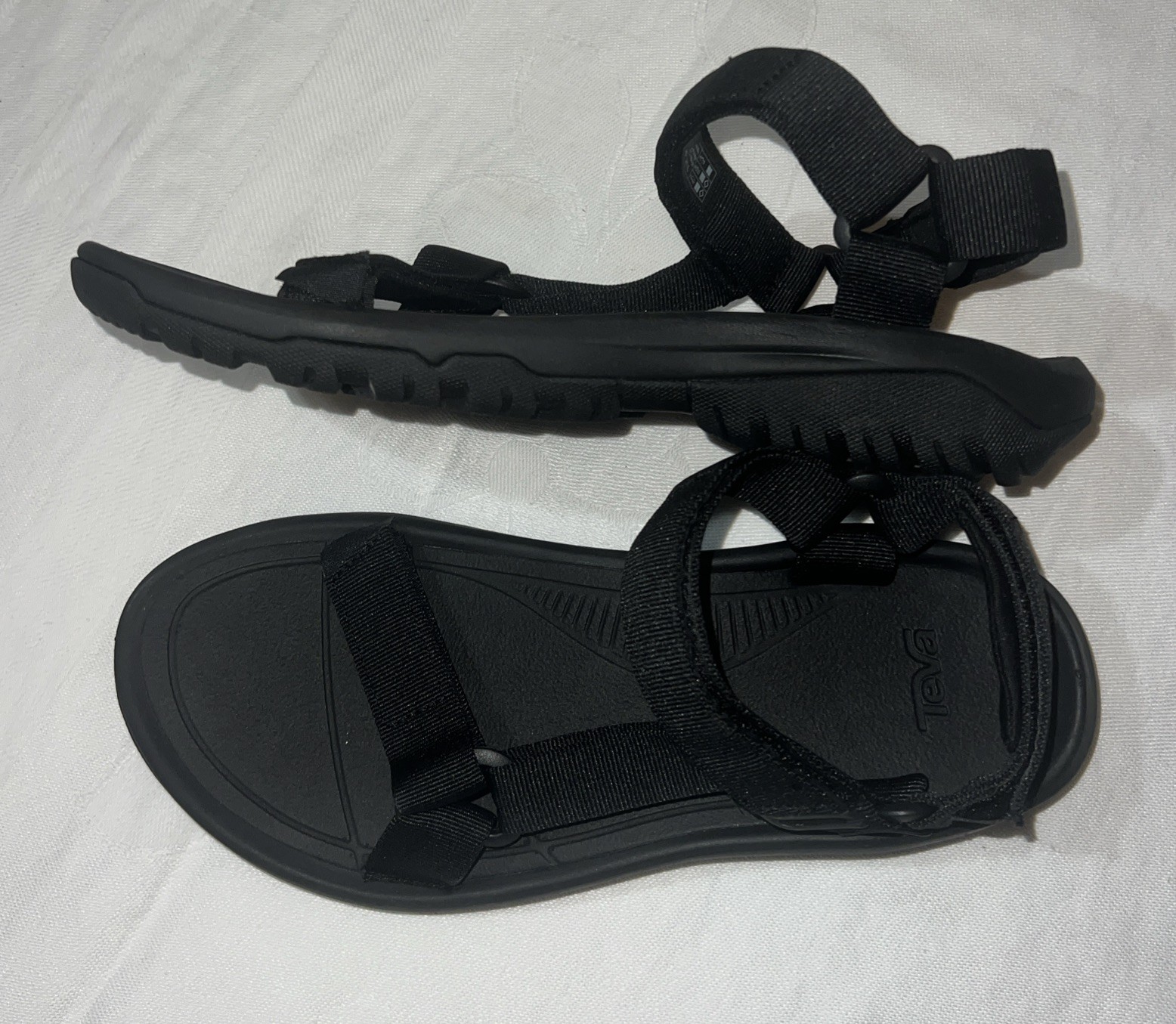 Teva men’s hurricane xlt2 Black sandals Sz 10