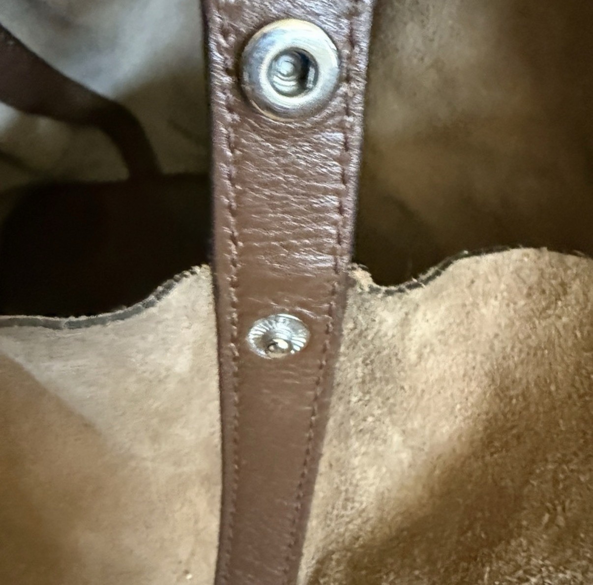 Michael Kors Large Brown Shoulder Bag Snap Closure Inner Pockets Logo Charm