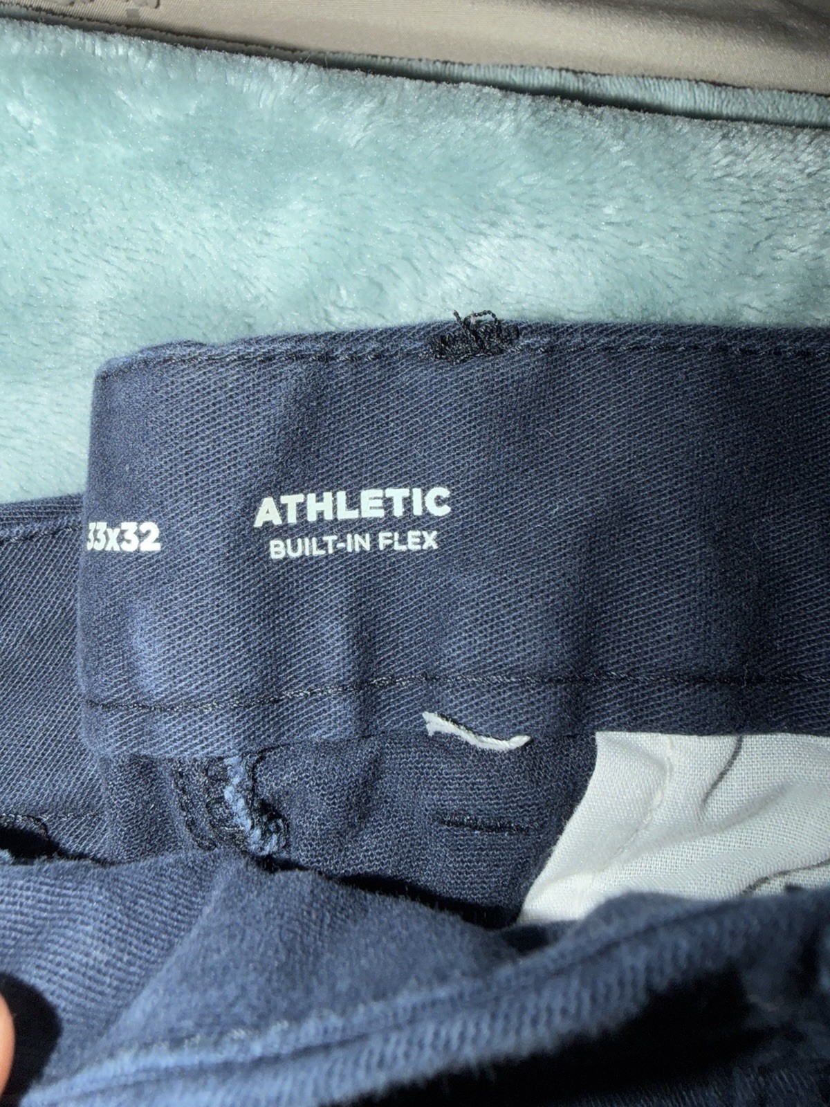 5 pairs of Old Navy Athletic Khakis Men’s Size 33 x 32 (READ DESCRIPTION)